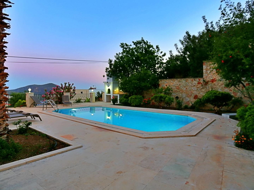  gece  -  Kasım
  | Kalkan Merkez Deniz Manzaralı Villa: 6 Kişilik, Özel Havuzlu