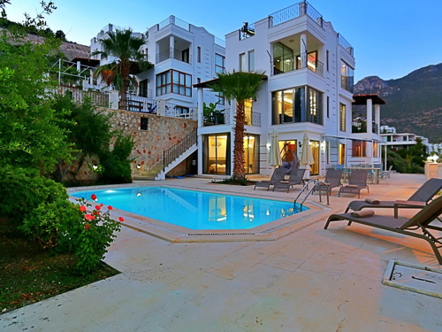  gece  -  Kasım
  | Kalkan Merkez Deniz Manzaralı Villa: 6 Kişilik, Özel Havuzlu