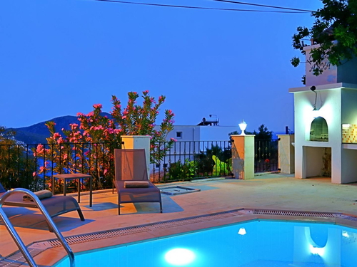  gece  -  Kasım
  | Kalkan Merkez Deniz Manzaralı Villa: 6 Kişilik, Özel Havuzlu