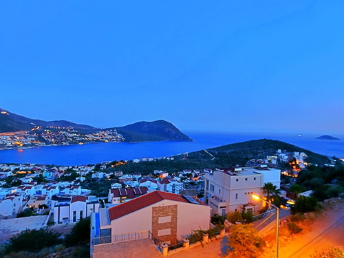  gece  -  Kasım
  | Kalkan Merkez Deniz Manzaralı Villa: 6 Kişilik, Özel Havuzlu