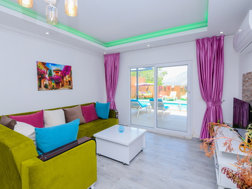 gece - Kasım
| Kalkan Üzümlü Muhafazakar Villa (2 Kişilik, Özel Havuzlu, Jakuzili)