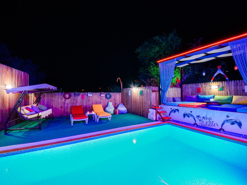  gece  -  Kasım
  | Kalkan Üzümlü Muhafazakar Villa (2 Kişilik, Özel Havuzlu, Jakuzili)