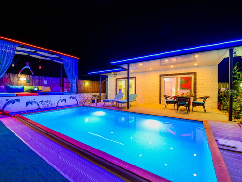 gece - Kasım
| Kalkan Üzümlü Muhafazakar Villa (2 Kişilik, Özel Havuzlu, Jakuzili)