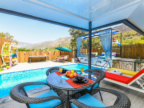 gece - Kasım
| Kalkan Üzümlü Muhafazakar Villa (2 Kişilik, Özel Havuzlu, Jakuzili)