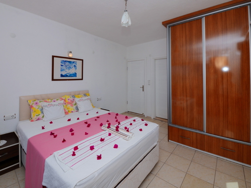 gece  -  Kasım
  | Kalkan Kördere Deniz Manzaralı Villa: Zeytin Ağaçları İçinde, 7 Kişilik