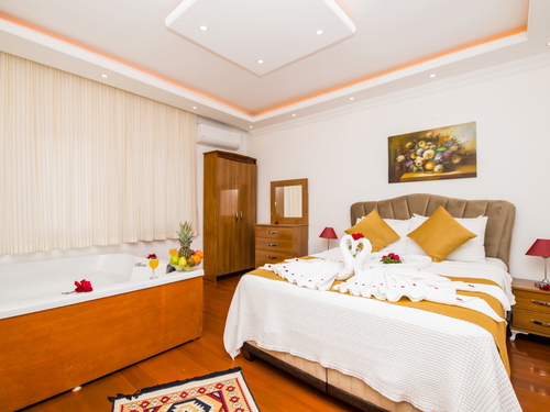 gece - Kasım
| Kalkan Kördere Villa (8 Kişilik, Deniz Manzaralı, Jakuzili Seçenekli)