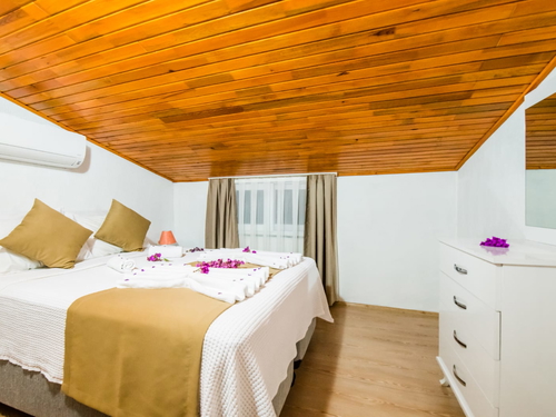  gece  -  Kasım
  | Kalkan Kördere Villa (8 Kişilik, Deniz Manzaralı, Jakuzili Seçenekli)
