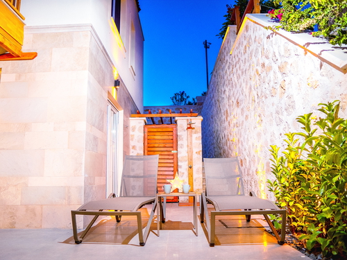  gece  -  Kasım
  | Kalkan İncebel Villa (4 Kişilik, Deniz Manzaralı, Jakuzili, Özel Havuzlu, Site)