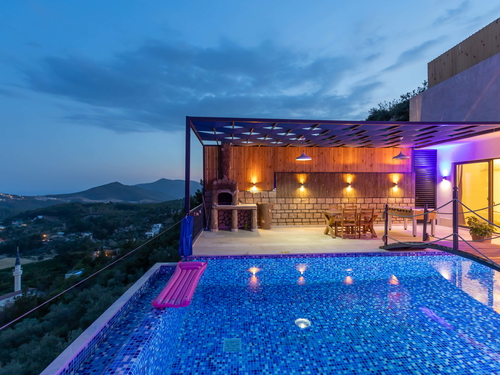 gece - Kasım
| Villa Tatili Kalkan İslamlar’da | Jakuzili ve Isıtmalı Havuzlu 4 Kişilik Lüks Konaklama
