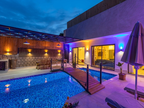  gece  -  Kasım
  | Villa Tatili Kalkan İslamlar’da | Jakuzili ve Isıtmalı Havuzlu 4 Kişilik Lüks Konaklama
