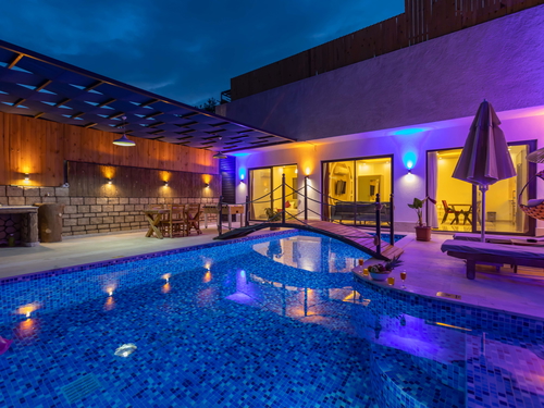  gece  -  Kasım
  | Villa Tatili Kalkan İslamlar’da | Jakuzili ve Isıtmalı Havuzlu 4 Kişilik Lüks Konaklama