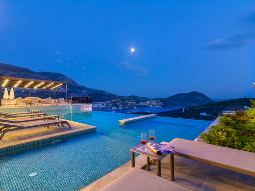  gece  -  Kasım
  | Kalkan Kalamar Lüks Villa Kiralama (10 Kişilik, Deniz Manzaralı, Jakuzili, Merkeze Yakın)