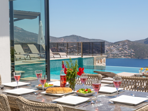  gece  -  Kasım
  | Kalkan Kalamar Lüks Villa Kiralama (10 Kişilik, Deniz Manzaralı, Jakuzili, Merkeze Yakın)