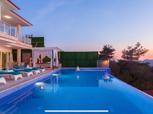  gece  -  Kasım
  | Kalkan Kalamar’da Deniz Manzaralı 6 Kişilik Özel Havuzlu Villa