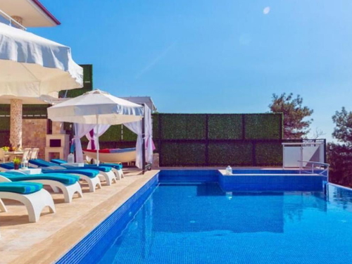  gece  -  Kasım
  | Kalkan Kalamar’da Deniz Manzaralı 6 Kişilik Özel Havuzlu Villa
