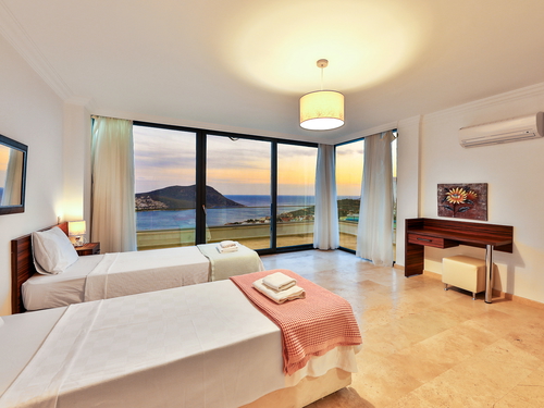 gece - Kasım
| Kalkan Merkez'de Deniz Manzaralı 9 Kişilik Lüks Villa Kiralama