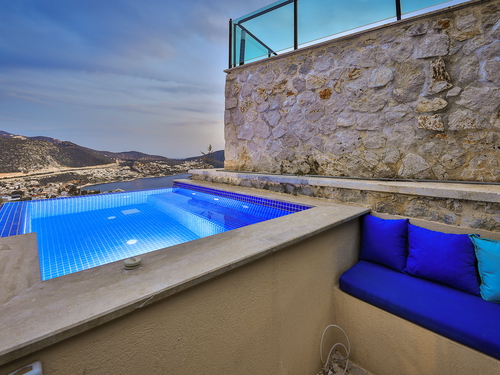 gece - Kasım
| Kalkan Merkez'de Deniz Manzaralı 9 Kişilik Lüks Villa Kiralama