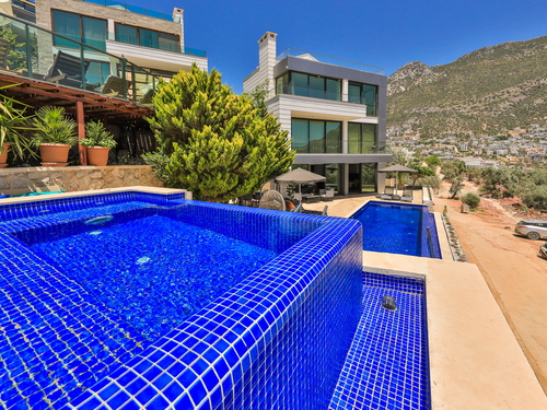 gece - Kasım
| Kalkan Merkez'de Deniz Manzaralı 9 Kişilik Lüks Villa Kiralama