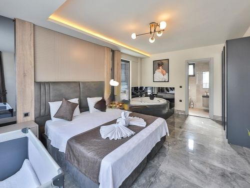  gece  -  Kasım
  | Fethiye Merkez’de 8 Kişilik Lüks Kiralık Villa