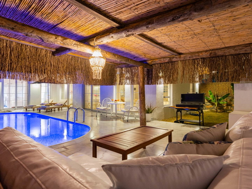 gece - Kasım
| Antalya Kalkan Bölgesinde Romantik Balayı Suiti