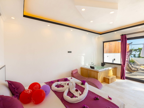  gece  -  Kasım
  | Kalkan İslamlar'da Romantik Balayı Villası: Jakuzili ve Korunaklı Özel Havuz Keyfi