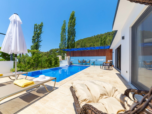 gece - Kasım
| Kalkan İslamlar'da Romantik Balayı Villası: Jakuzili ve Korunaklı Özel Havuz Keyfi