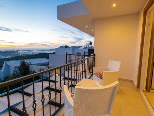  gece  -  Kasım
  | Kalkan Üzümlü'de Jakuzili Doğa Manzaralı Muhafazakar Villa Tatili