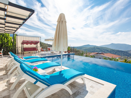  gece  -  Kasım
  | Kalkan Üzümlü'de Jakuzili Doğa Manzaralı Muhafazakar Villa Tatili