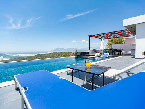 gece - Kasım
| Kalkan Üzümlü'de Romantik Jakuzili, Doğa Manzaralı Muhafazakar Villa Tatili