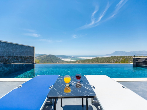 gece - Kasım
| Kalkan Üzümlü'de Romantik Jakuzili, Doğa Manzaralı Muhafazakar Villa Tatili