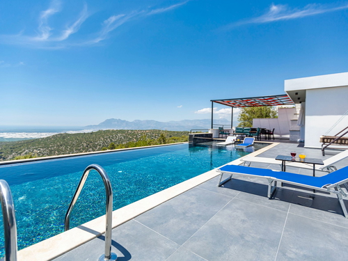 gece - Kasım
| Kalkan Üzümlü'de Romantik Jakuzili, Doğa Manzaralı Muhafazakar Villa Tatili