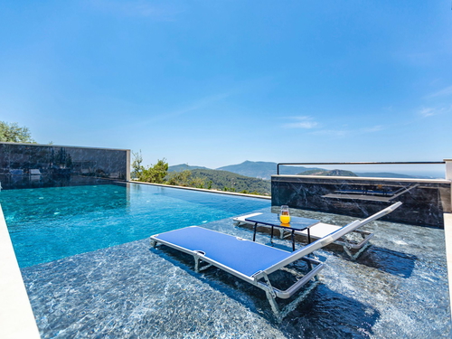 gece - Kasım
| Kalkan Üzümlü'de Romantik Jakuzili, Doğa Manzaralı Muhafazakar Villa Tatili