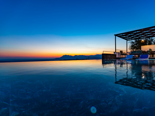 gece - Kasım
| Kalkan Üzümlü'de Romantik Jakuzili, Doğa Manzaralı Muhafazakar Villa Tatili