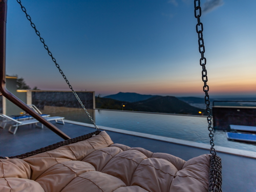 gece - Kasım
| Kalkan Üzümlü'de Romantik Jakuzili, Doğa Manzaralı Muhafazakar Villa Tatili