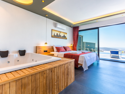  gece  -  Kasım
  | Kalkan Üzümlü'de Romantik Jakuzili, Doğa Manzaralı Muhafazakar Villa Tatili