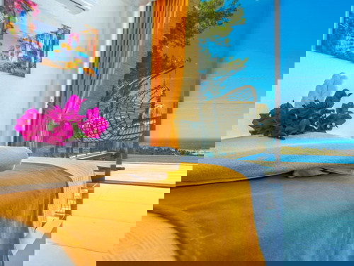  gece  -  Kasım
  | Antalya Kalkan Bölgesinde Deniz Manzaralı Muhafazakar Tatil Deneyimi