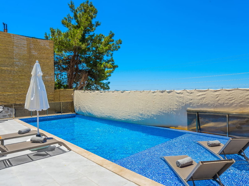  gece  -  Kasım
  | Antalya Kalkan Bölgesinde Deniz Manzaralı Muhafazakar Tatil Deneyimi