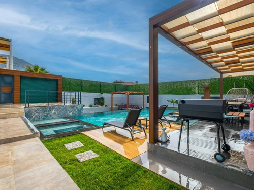  gece  -  Kasım
  | Fethiye Ovacık'ta Aile ve Balayı Çiftlerine Uygun Lüks Villa