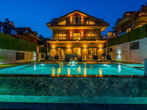  gece  -  Kasım
  | Fethiye Ovacık'ta Aile ve Balayı Çiftlerine Uygun Lüks Villa
