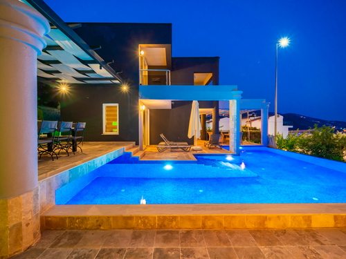  gece  -  Kasım
  | Kalkan Kalamar Mevkii'nde Lüks Villa: Deniz Manzaralı, Jakuzili, Geniş Havuzlu, 8 Kişilik