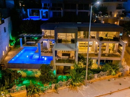  gece  -  Kasım
  | Kalkan Kalamar Mevkii'nde Lüks Villa: Deniz Manzaralı, Jakuzili, Geniş Havuzlu, 8 Kişilik