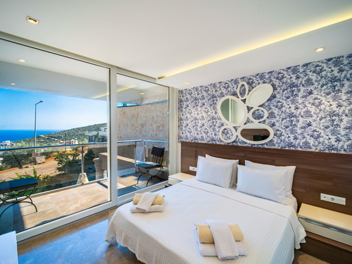  gece  -  Kasım
  | Kalkan Kalamar Mevkii'nde Lüks Villa: Deniz Manzaralı, Jakuzili, Geniş Havuzlu, 8 Kişilik