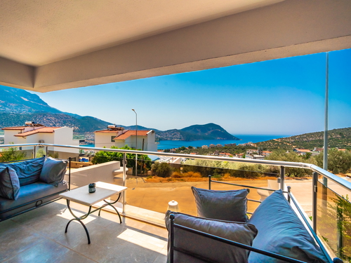  gece  -  Kasım
  | Kalkan Kalamar Mevkii'nde Lüks Villa: Deniz Manzaralı, Jakuzili, Geniş Havuzlu, 8 Kişilik