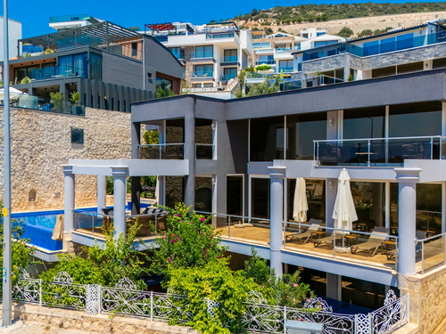  gece  -  Kasım
  | Kalkan Kalamar Mevkii'nde Lüks Villa: Deniz Manzaralı, Jakuzili, Geniş Havuzlu, 8 Kişilik