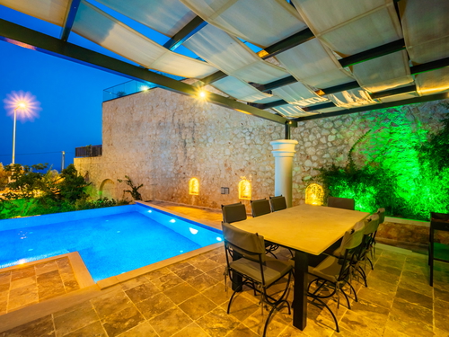  gece  -  Kasım
  | Kalkan Kalamar Mevkii'nde Lüks Villa: Deniz Manzaralı, Jakuzili, Geniş Havuzlu, 8 Kişilik