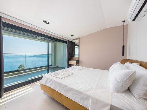  gece  -  Kasım
  | Kalkan Kalamar'da Deniz Manzaralı Şık ve Konforlu Villa Tatili