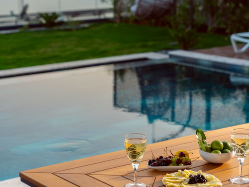 gece - Kasım
| Kalkan Kalamar'da Deniz Manzaralı Şık ve Konforlu Villa Tatili