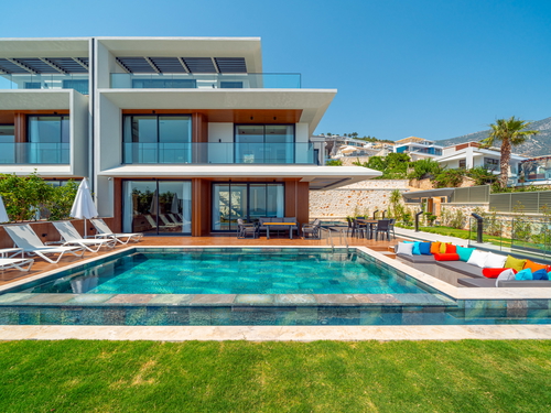 gece - Kasım
| Kalkan Kalamar'da Deniz Manzaralı Şık ve Konforlu Villa Tatili