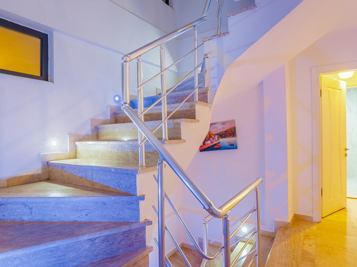 gece - Kasım
| Kalkan Kördere'de Muhafazakar Villa Keyfi | Jakuzili ve Kademeli Havuzlu