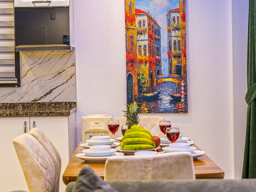 gece - Kasım
| Kalkan Kördere'de Muhafazakar Villa Keyfi | Jakuzili ve Kademeli Havuzlu